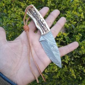 Custom Handmade Damascus steel Skinner knife